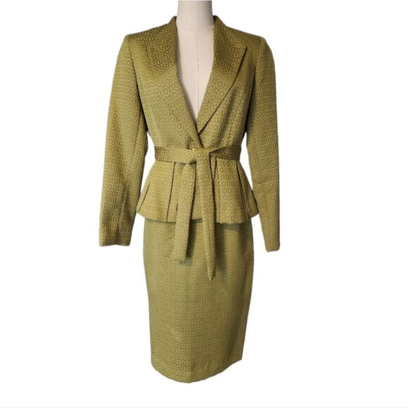 Signature by Larry Levine green skirt suit - Picture 1 of 13